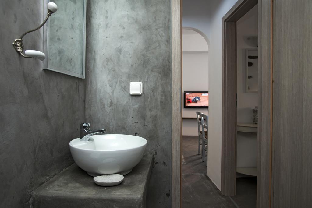 Portes View House Parikia  Room photo